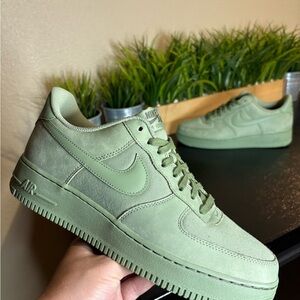 Sample Nike Air Force 1 Green Men’s Size 9 Sales Sample Value $300